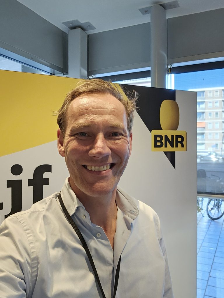 Michiel Roelofs bij BNR radio over congestie en private elektriciteitsnetten (GDS)